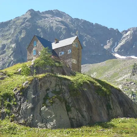 Bed & Breakfast Il Ranch Di Mary Roccasparvera